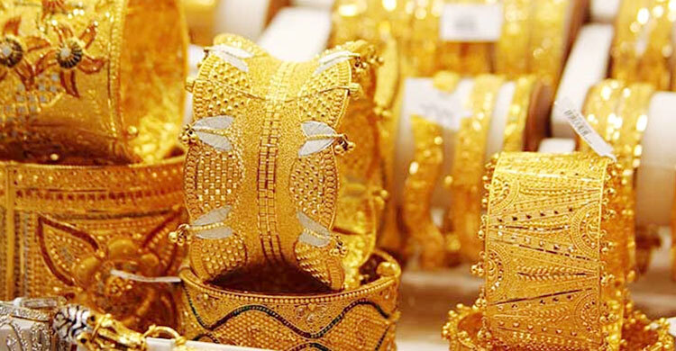 একদিনে সোনার দাম কমলো ১৮ ডলার