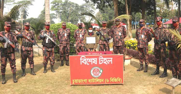 চুয়াডাঙ্গায় দেড় কেজি স্বর্ণ উদ্ধার, গ্রেফতার ১