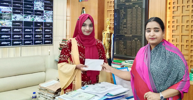 ঈদের পোশাক না কিনে বন্যার্তদের ১০ হাজার টাকা দিলো তাহাজীব