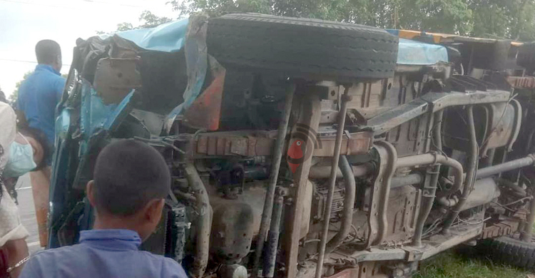 গোপালগঞ্জে পৃথক সড়ক দুর্ঘটনায় নিহত ৩