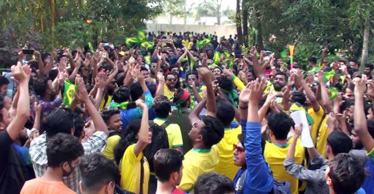 ব্রাজিলের খেলা নিয়ে গোপালগঞ্জে উৎসবের আমেজ