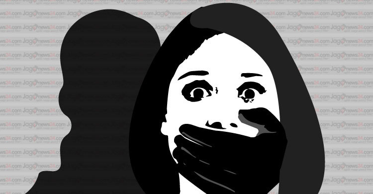 মাকে লুকিয়ে রেখে সৎ ভাইদের নামে গুমের মামলা