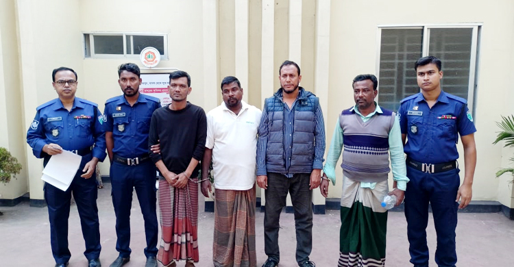 পুলিশের ওপর হামলার মামলায় বিএনপির ৪ নেতা কারাগারে