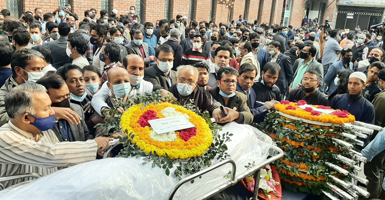 ডিআরইউতে হাবীবুরের জানাজা সম্পন্ন, বিভিন্ন মহলের শ্রদ্ধা