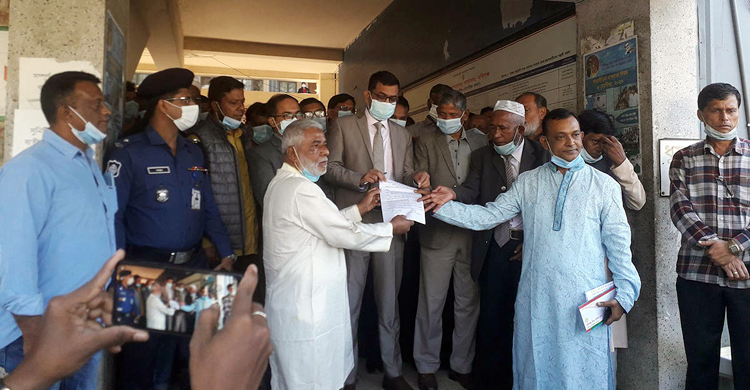 ডিসির আশ্বাসে হবিগঞ্জে বাস চলাচল স্বাভাবিক