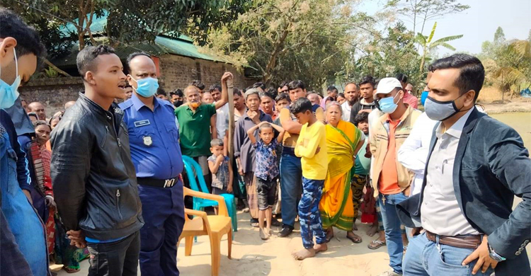 স্কুলছাত্রীকে উত্ত্যক্ত করায় বখাটের জরিমানা