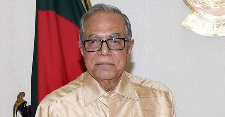 জবাবদিহিতামূলক জনপ্রশাসনের ভূমিকা অপরিহার্য : রাষ্ট্রপতি