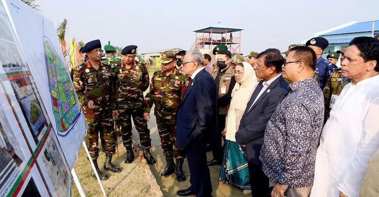 মিঠামইন সেনানিবাস পরিদর্শন করলেন রাষ্ট্রপতি