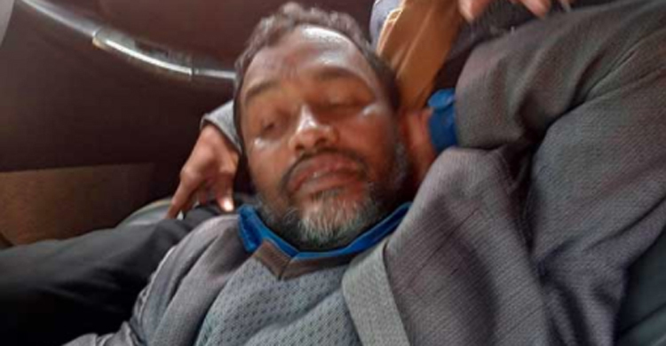 জানাজার নামাজে মেয়র প্রার্থীর ওপর হামলা