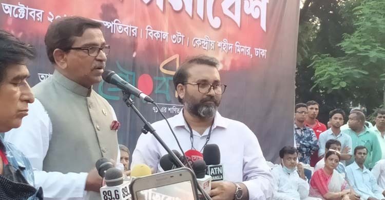 আমরা ধর্মপ্রাণ হতে চাই, ধর্মান্ধ নয়: হানিফ