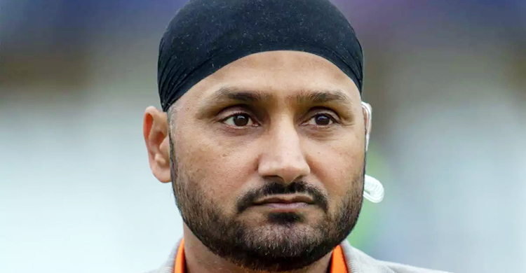 এবার সাংবাদিকদের সঙ্গে তর্কে জড়ালেন হরভজন
