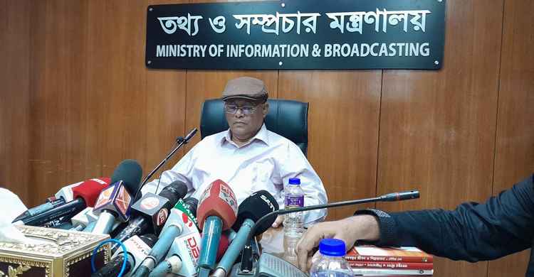 খালেদা জিয়া সব বিষয়ে ফেল, শুধু অংক-উর্দুতে পাস: তথ্যমন্ত্রী