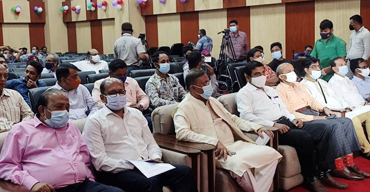 ‘শেখ রাসেল সকল মানবীয় গুণ নিয়ে বেড়ে উঠছিলেন’