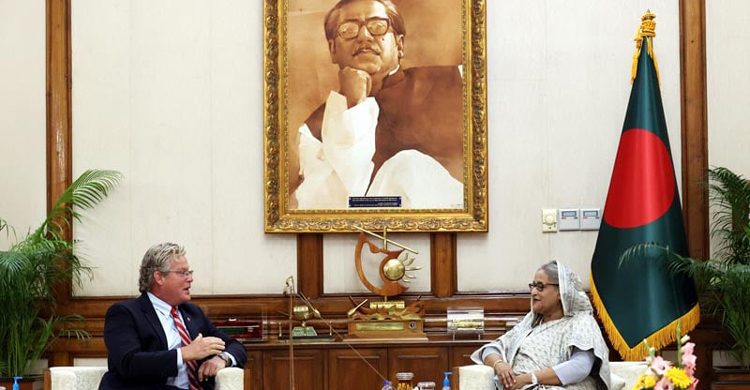 Ted Kennedy Jr, family members call on PM