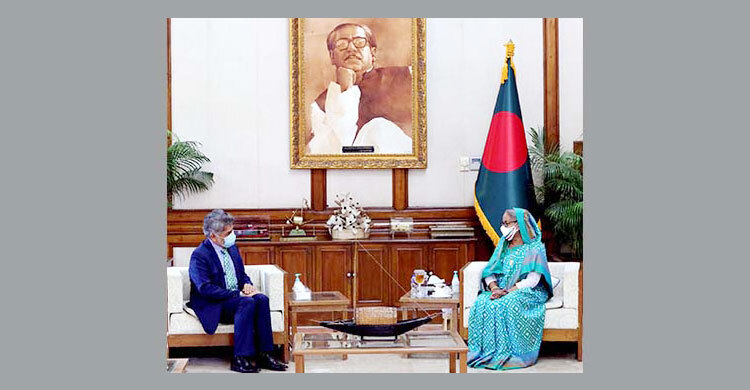 PM stresses establishing peace for development