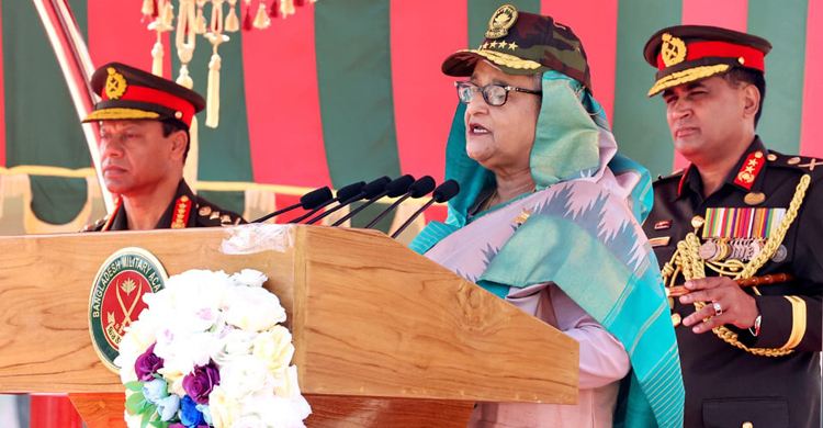 Govt collecting ultra-modern war weapons for armed forces: PM