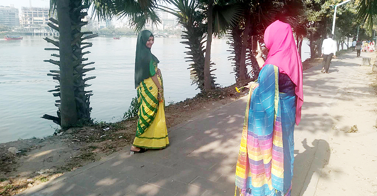 ভালোবাসা দিবসেও ভিড় নেই হাতিরঝিলে