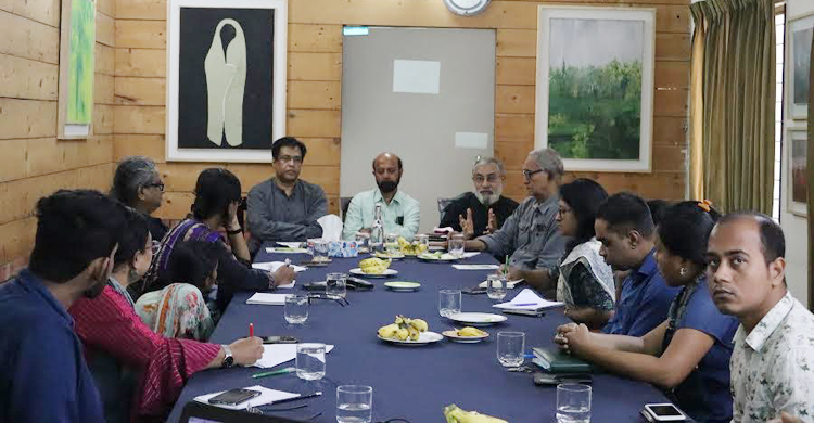 ‘স্মার্ট বাংলাদেশ গড়তে স্বাস্থ্যখাতে গুরুত্ব দিতে হবে’