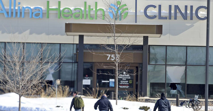 1 dead, 4 injured in shooting at Minnesota health clinic