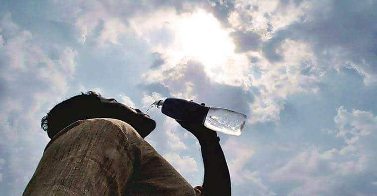 Mild heat wave sweeping over country