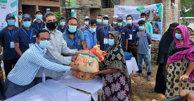 কেরানীগঞ্জে পিএলডিএসের খাদ্যসামগ্রী বিতরণ