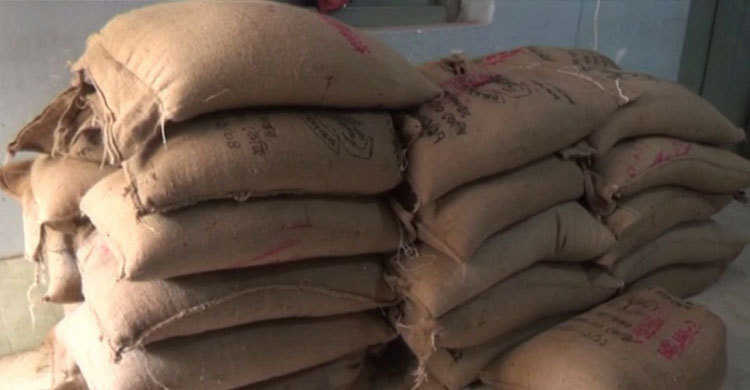 হবিগঞ্জে ২৮ বস্তা ত্রাণের চাল উদ্ধার, আটক ২