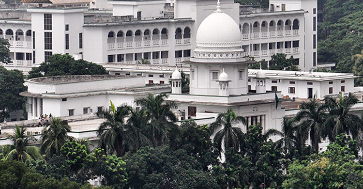 রাতে বসলো হাইকোর্ট, চার শিশুকে এসি বাসে বাড়ি পাঠানোর নির্দেশ