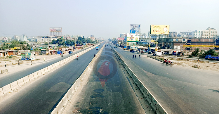 ফাঁকা ঢাকা-চট্টগ্রাম মহাসড়ক