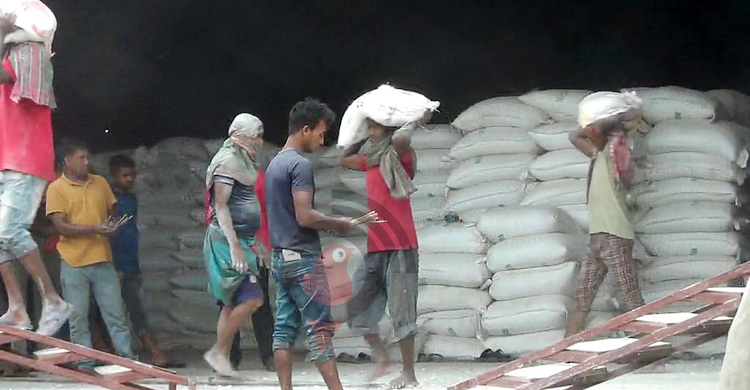 প্রথমবার হিলি দিয়ে এলো ভারতের সরিষা