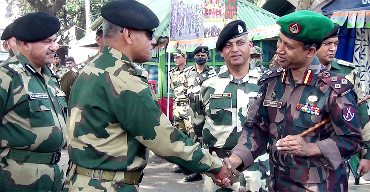 হিলি সীমান্তে বিজিবি-বিএসএফের সৌজন্য সাক্ষাৎ
