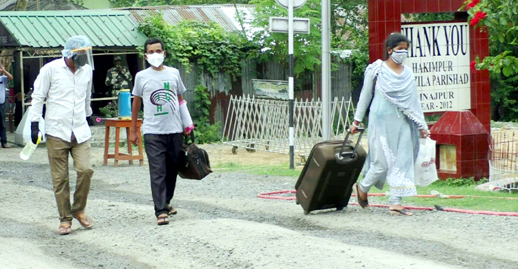 দেশে ফিরল ভারতে আটকা পড়া ১৪ বাংলাদেশি