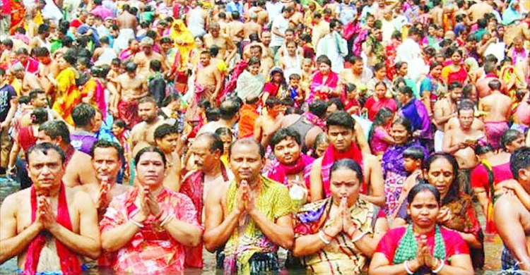 ব্রহ্মপুত্র নদে অষ্টমী স্নান স্থগিত