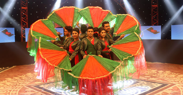 নেপাল ও কোরিয়ায় বাংলা নাচে বিজয় দিবস উদযাপন