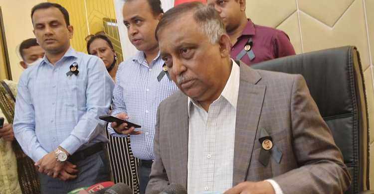 আইজিপি জেনেশুনেই যুক্তরাষ্ট্রে যাবেন: স্বরাষ্ট্রমন্ত্রী