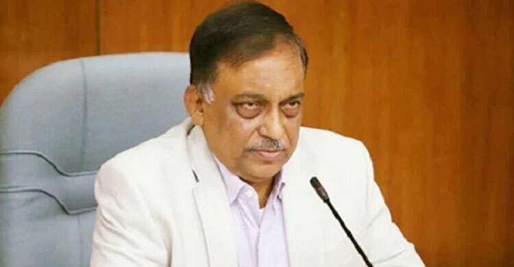 Home Minister in isolation after testing Covid negative