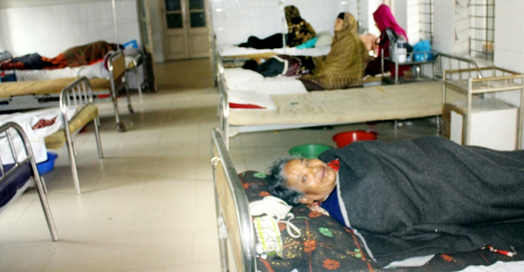 তীব্র শীতে বিপর্যস্ত চরবাসী