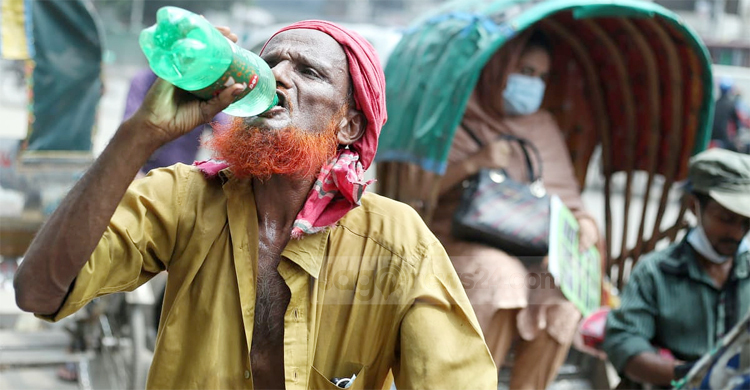 কমবে বৃষ্টি, তাপমাত্রা বাড়তে পারে ২ ডিগ্রি