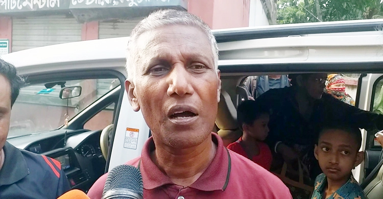 ধর্ম অবমাননার মামলা থেকে অব্যাহতি পেলেন শিক্ষক হৃদয় মণ্ডল