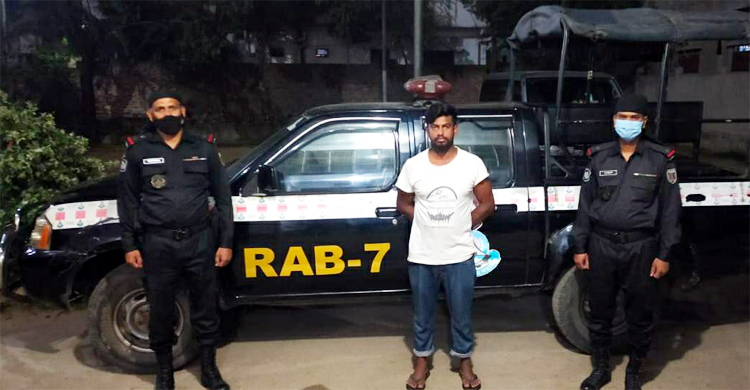 ফেনীতে মাদকদ্রব্যসহ কারবারি আটক