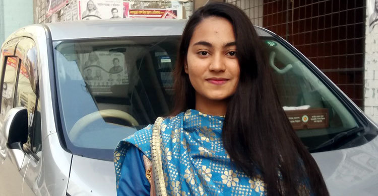 পুরস্কারের টাকায় মায়ের চিকিৎসা করাবেন স্বর্ণজয়ী হোমায়রা অন্তরা