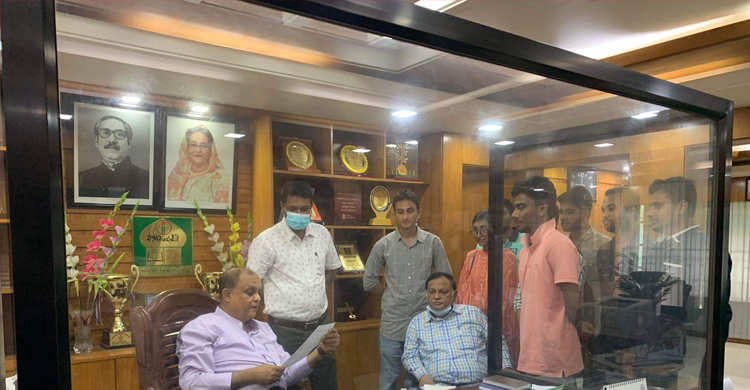 গ্রীষ্মকালীন ছুটি বাতিল চায় ইবি ছাত্র ইউনিয়ন