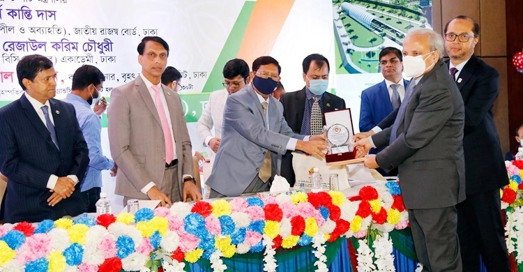 IBBL gets 2nd Highest Taxpayer Award in banking sector