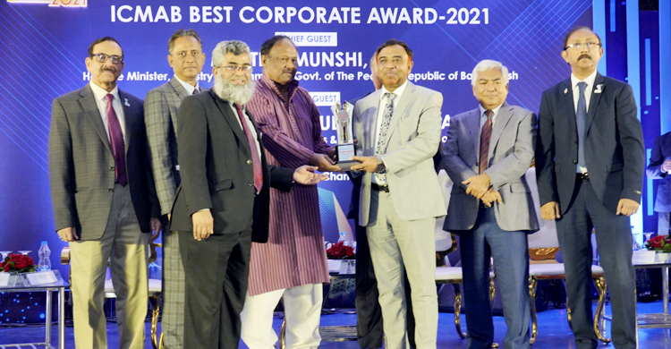 আইসিএমএবি ‘বেস্ট করপোরেট অ্যাওয়ার্ড’ পেলো ইসলামী ব্যাংক