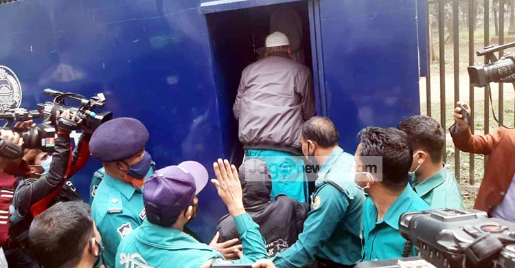 মানবতাবিরোধী অপরাধ : ৩ জনের আমৃত্যু কারাদণ্ড, ৫ জনের ২০ বছর করে