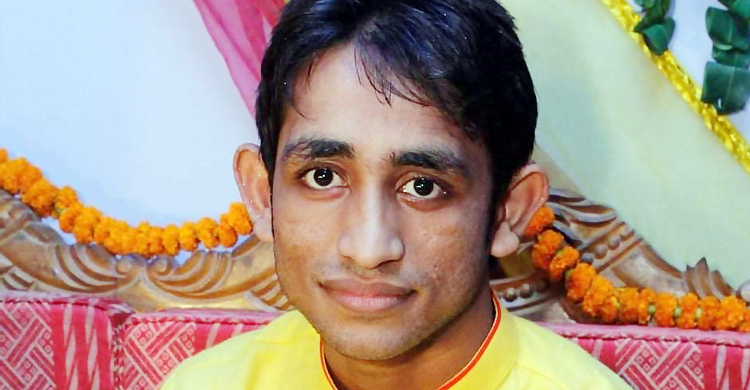 মাথায় পিস্তল ঠেকিয়ে স্বতন্ত্রপ্রার্থীর কর্মীকে হত্যার হুমকি