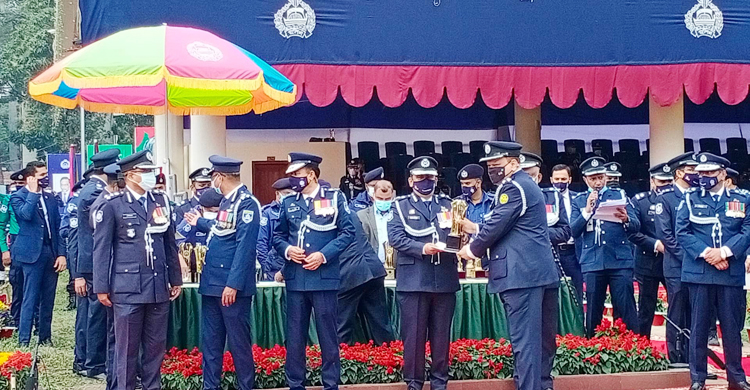 অস্ত্র-মাদক-চোরাচালান উদ্ধারে বিজয়ী যারা