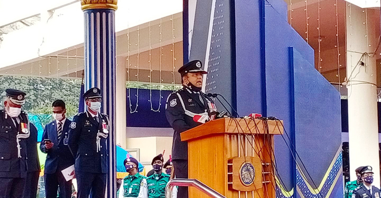 আমরা কোনো অন্যায়-অপকর্মের মাধ্যমে সংবাদ হতে চাই না: আইজিপি