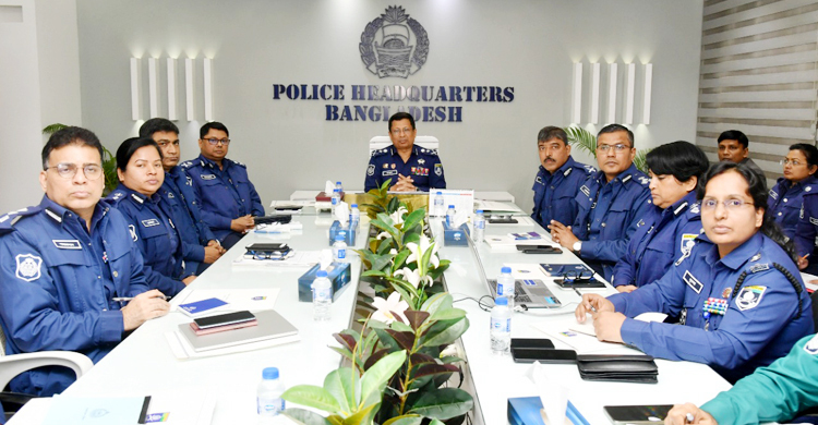 থানায় আগতদের সমস্যা সহানুভূতির সঙ্গে বিবেচনা করুন: আইজিপি