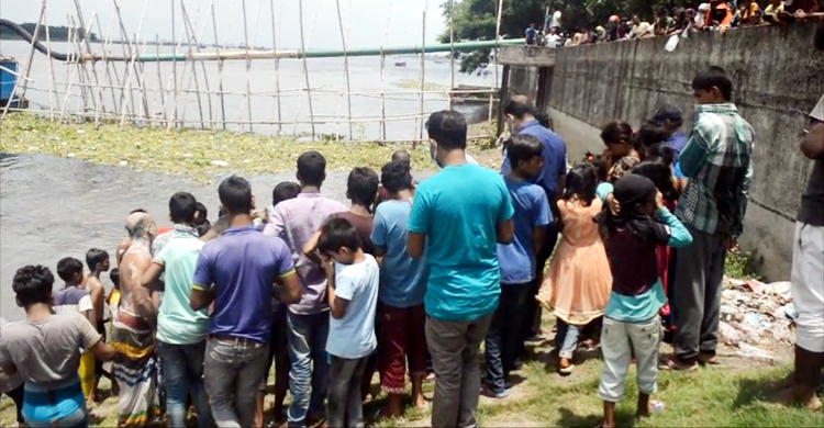 কচুরিপানার সঙ্গে ভাসছিল ৫ মাস বয়সী শিশুর মরদেহ