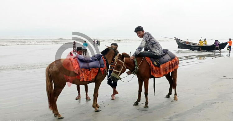 সরগরম কুয়াকাটা, অপেক্ষা শুধু পর্যটকের